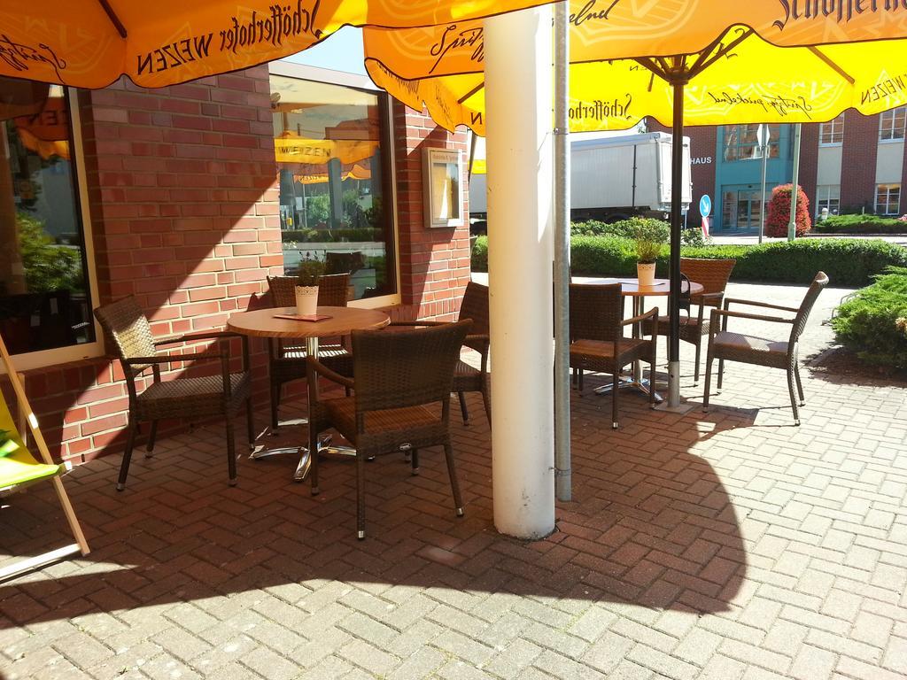 Sanitz Cafe Pension Steffen מראה חיצוני תמונה